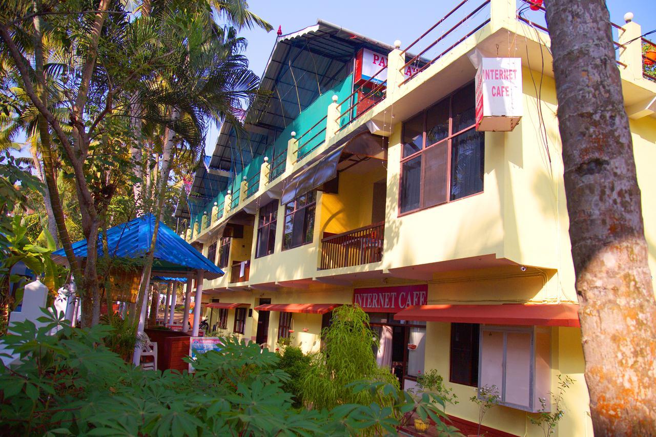 Panchavadi Ayurvedic Beach Resort Varkala Exterior foto